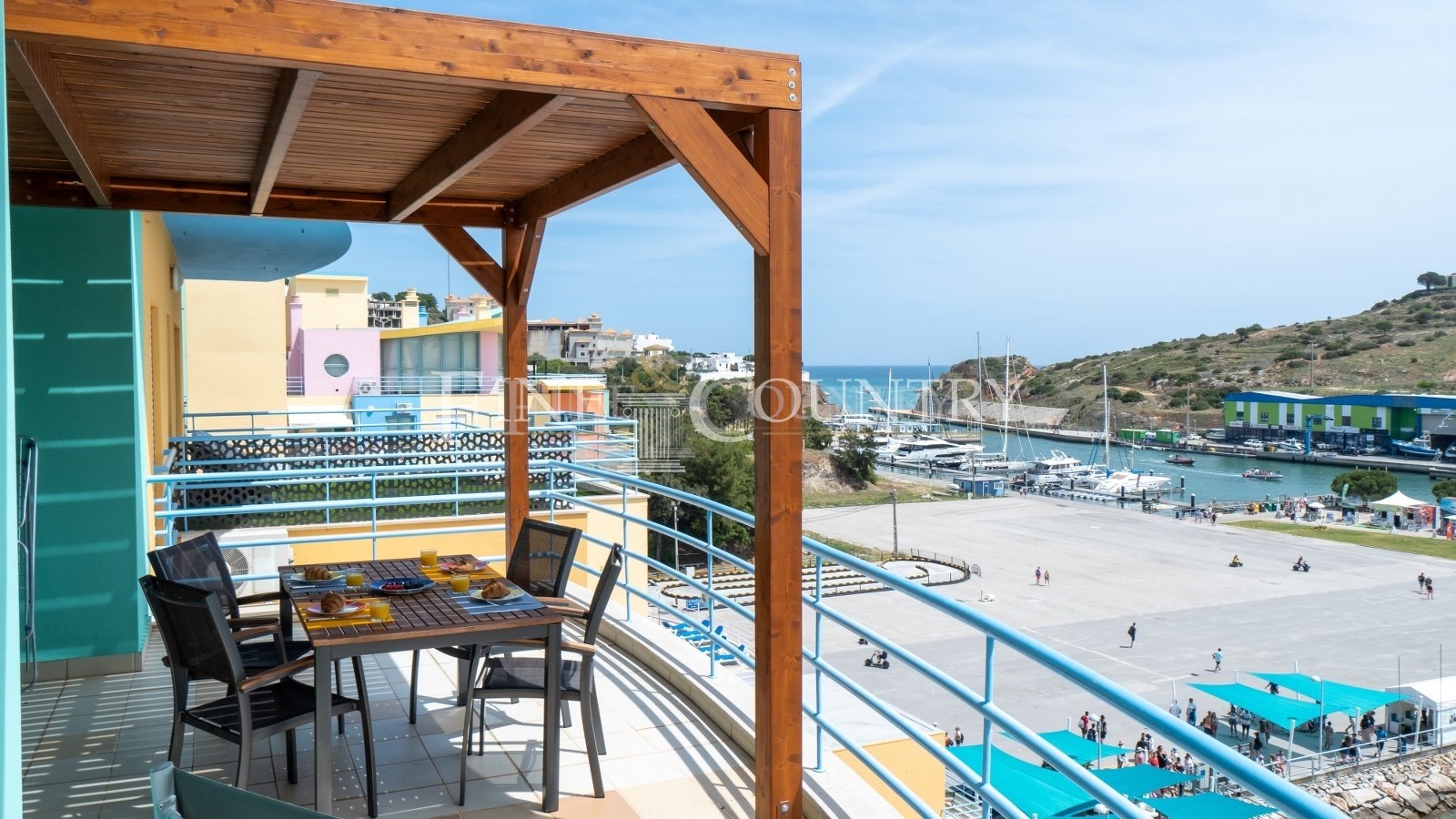 Albufeira - Magnífico apartamento penthouse com 2 quartos e vista para a Marina em Albufeira