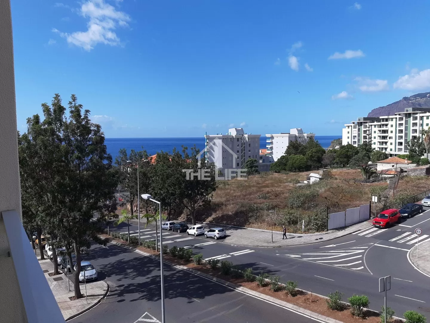 Apartamento T3 com piscina e vista mar para venda na Ajuda, Funchal, Ilha da Madeira
