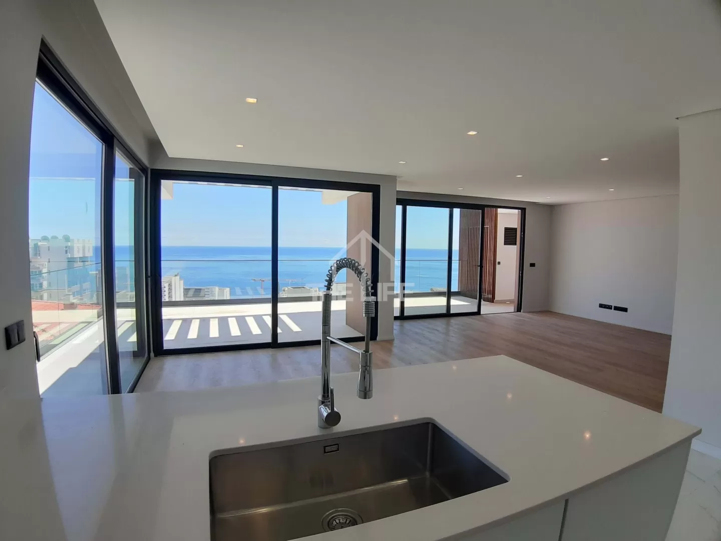 FANTÁSTICO APARTAMENTO T3 DUPLEX COM VISTA MAR E PISCINA EM SÃO MARTINHO, FUNCHAL, ILHA DA MADEIRA