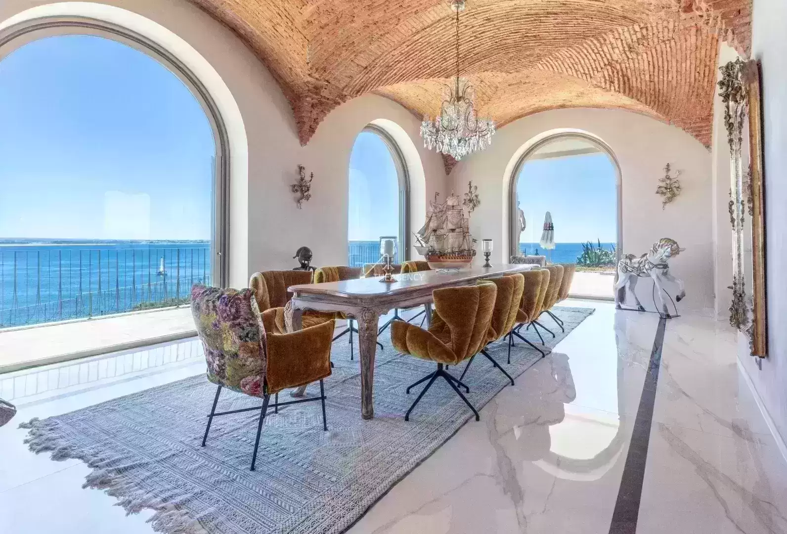 Viver o Atlântico: Moradia única com ilha privada em Lagos