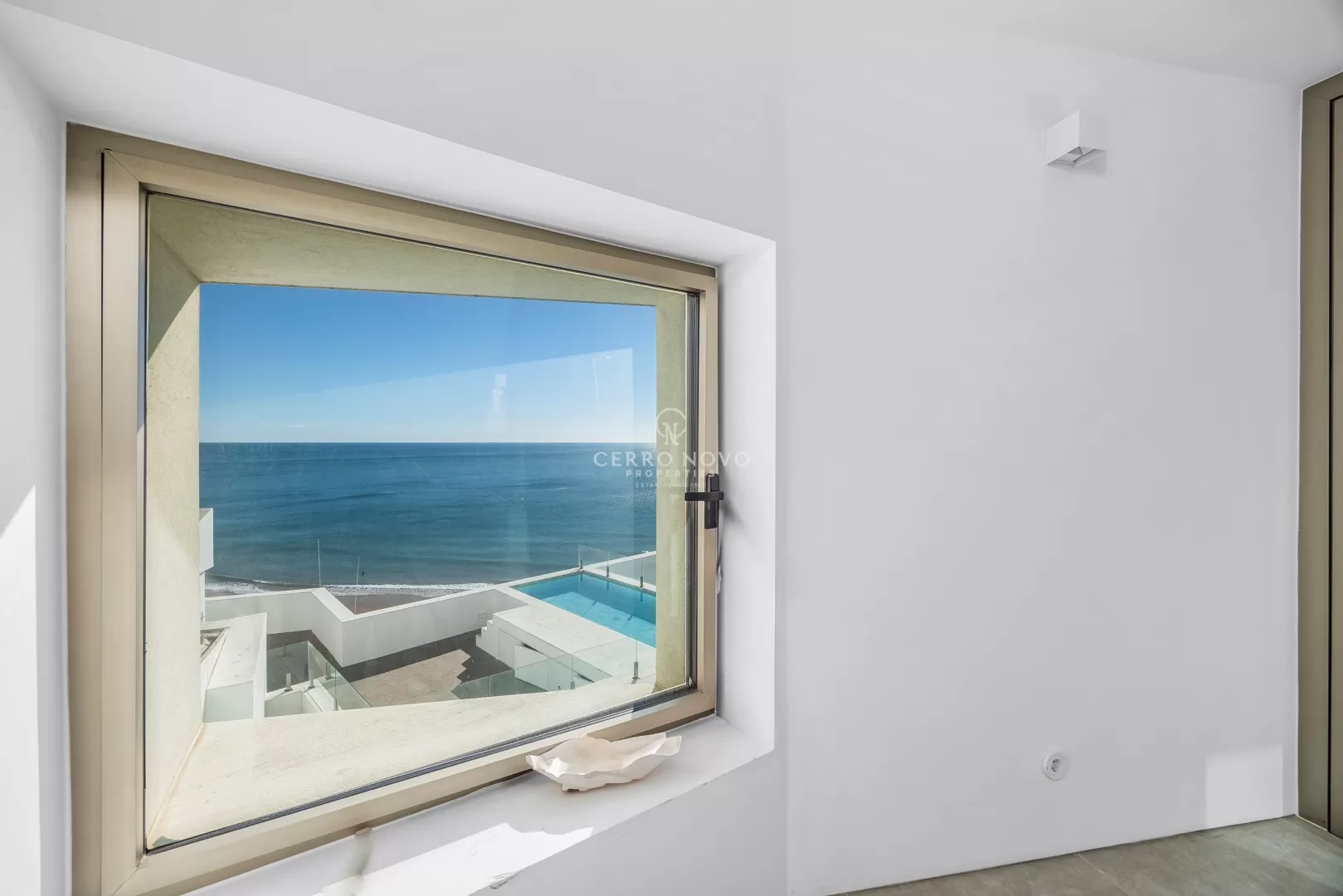 Fantástica moradia com Piscina Privada e Vista Mar na Baixa de Albufeira 