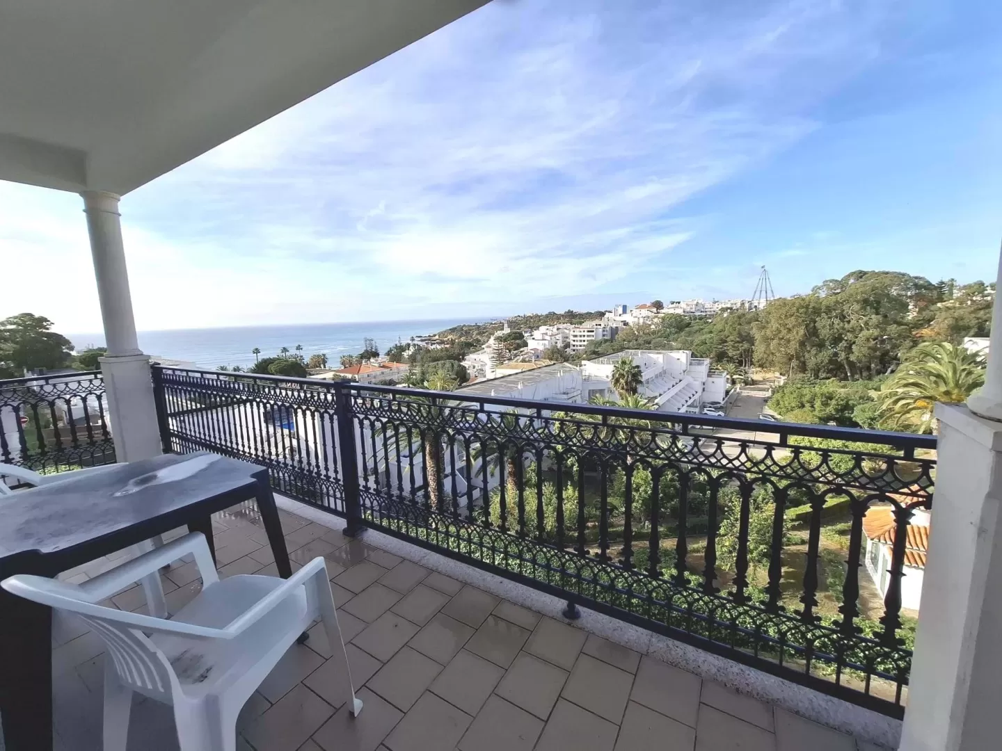 ALBUFEIRA - T3 - PENTHOUSE - ARRENDAMENTO ANO 