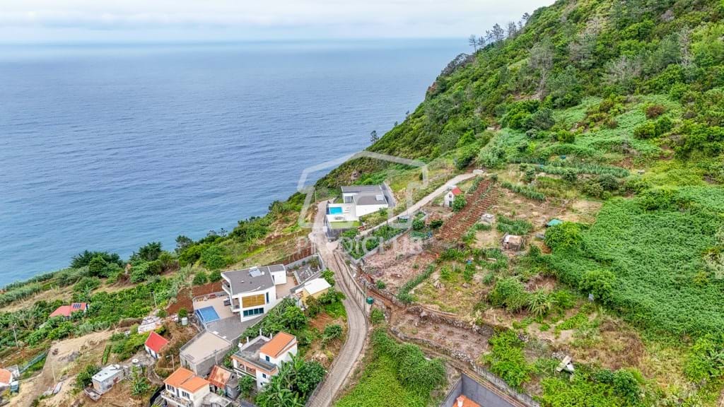 Terreno rústico 570m2 - Santana