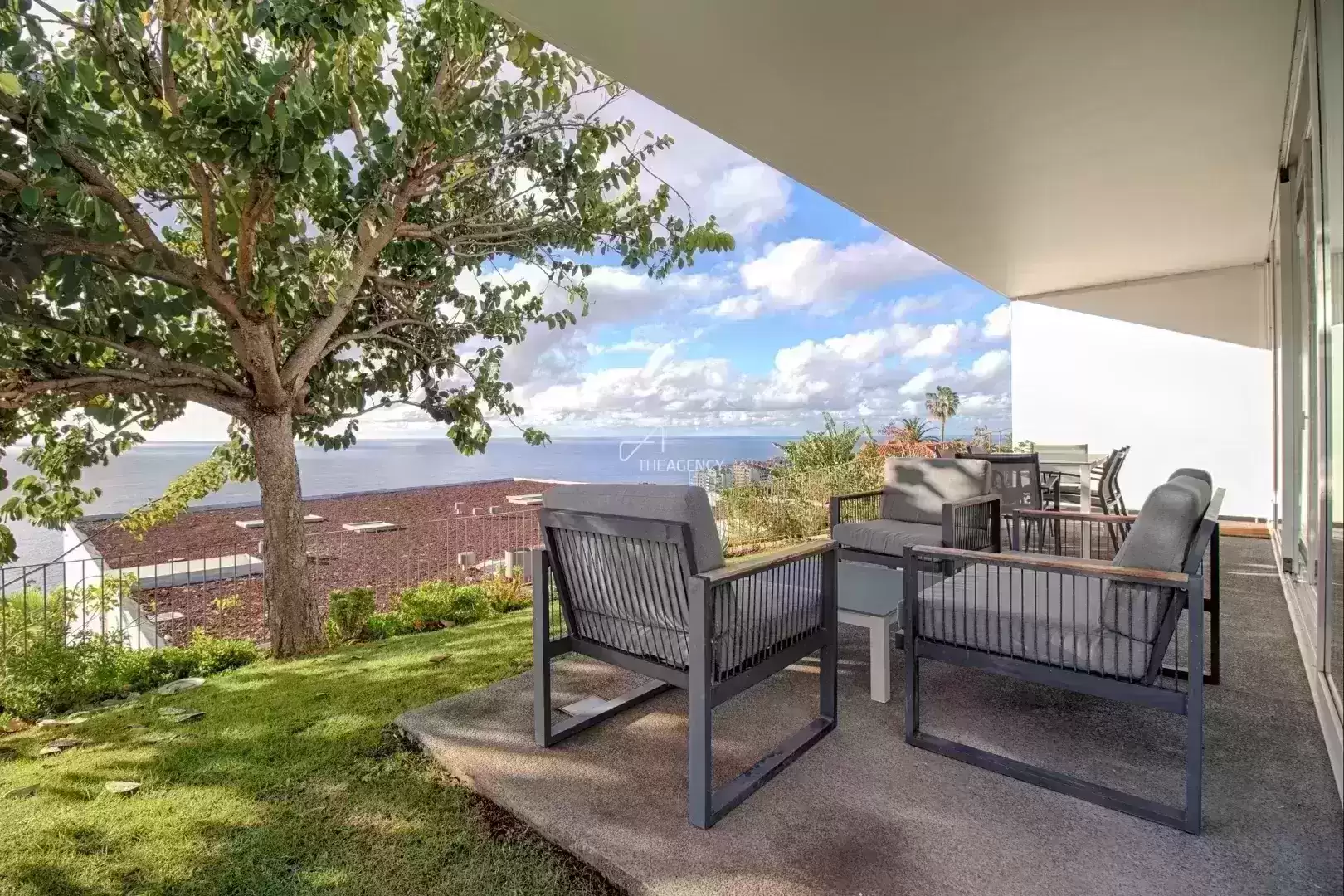 Casas Brancas ? O Luxo com Vista para o Atlântico, no Coração do Funchal