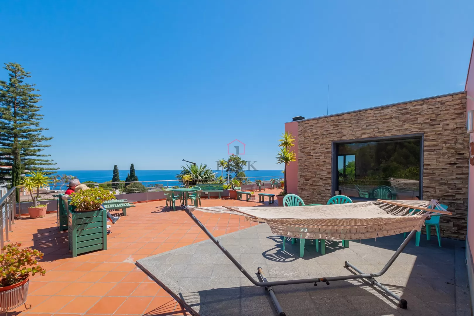 VENDE - SE   - Vila Gama - Apartamentos Turísticos  - Machico