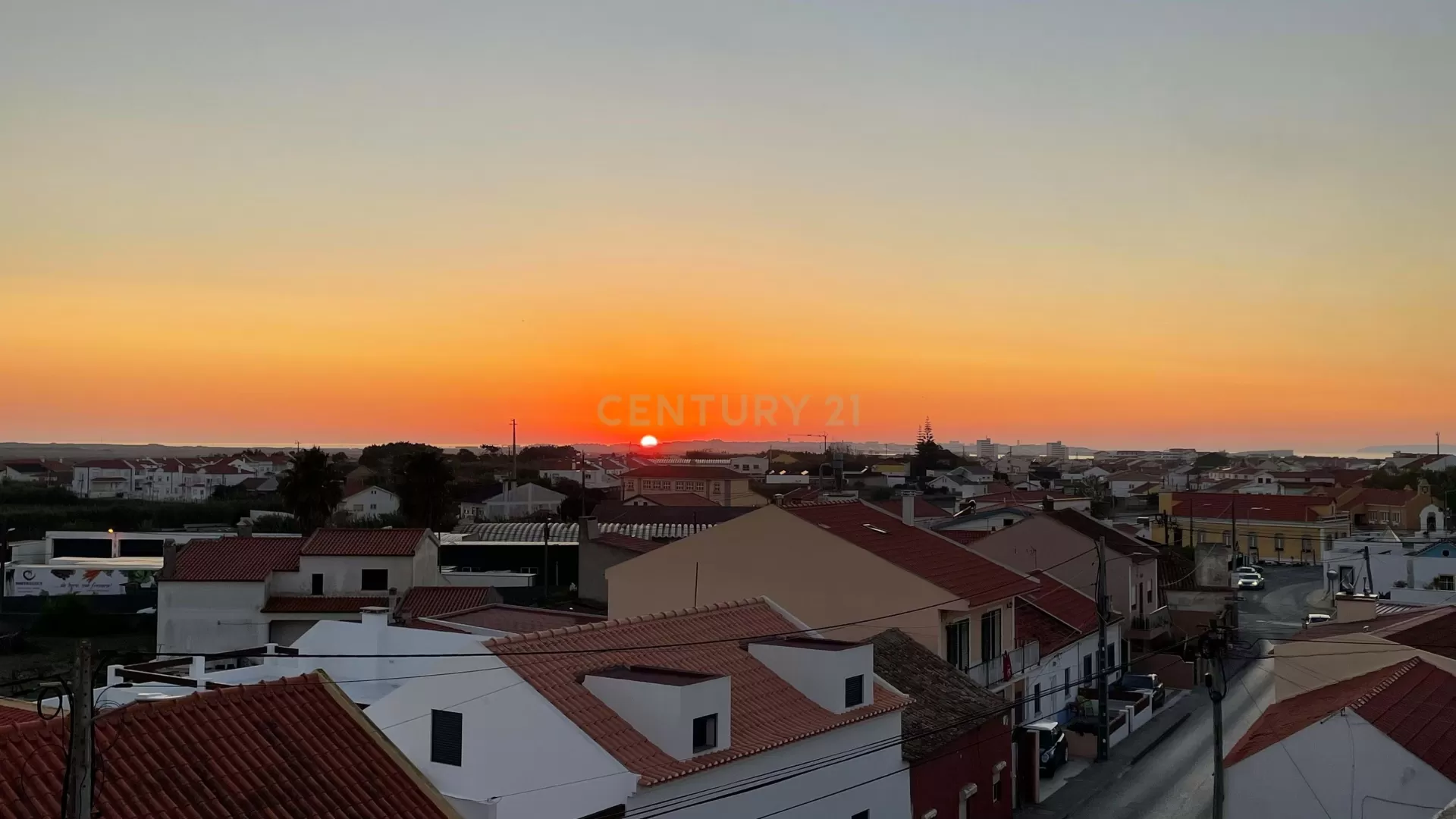 T2+1 Ferrel, Peniche, com garagem e terraço vista mar