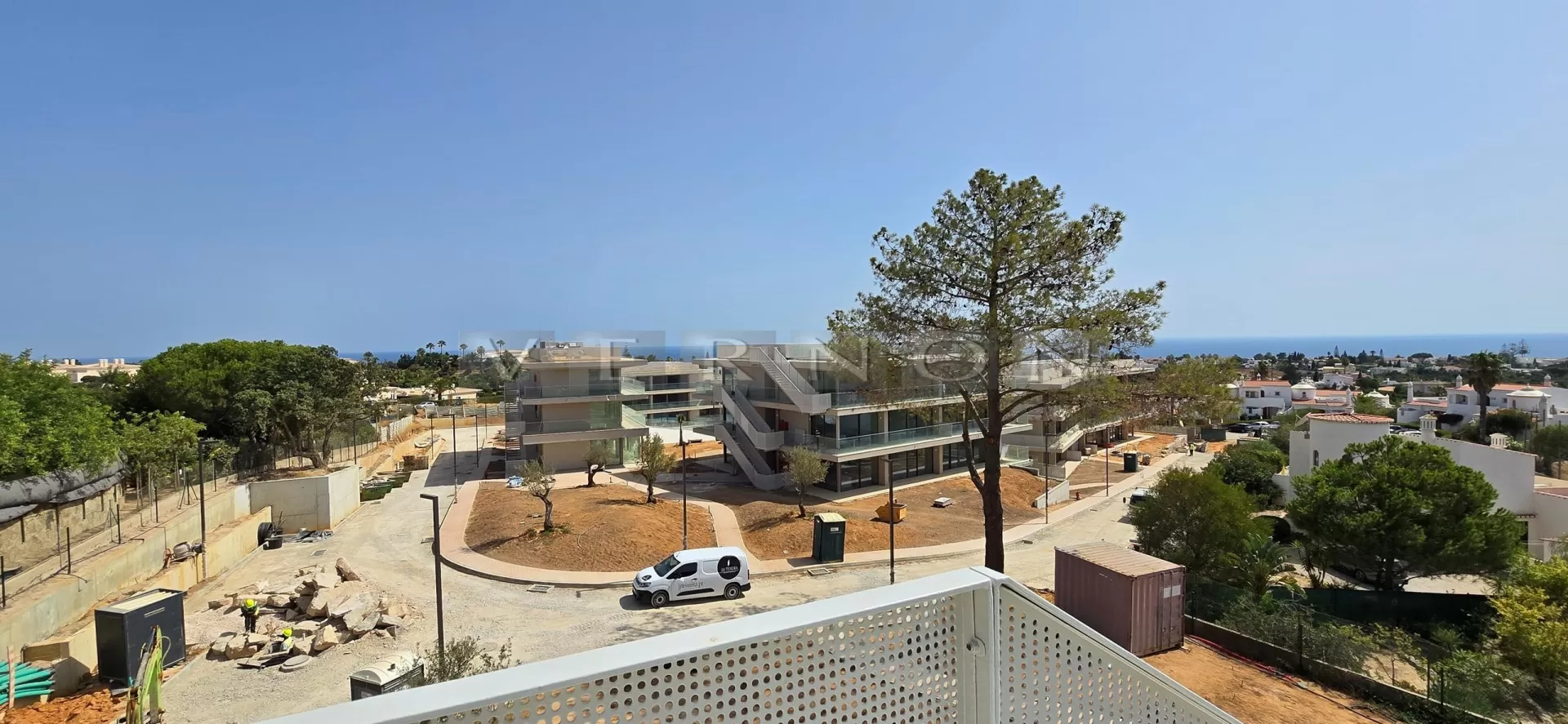 Algarve, Novo no Mercado, para venda, Apartamentos de Luxo no Carvoeiro com Vistas Deslumbrantes para o Mar