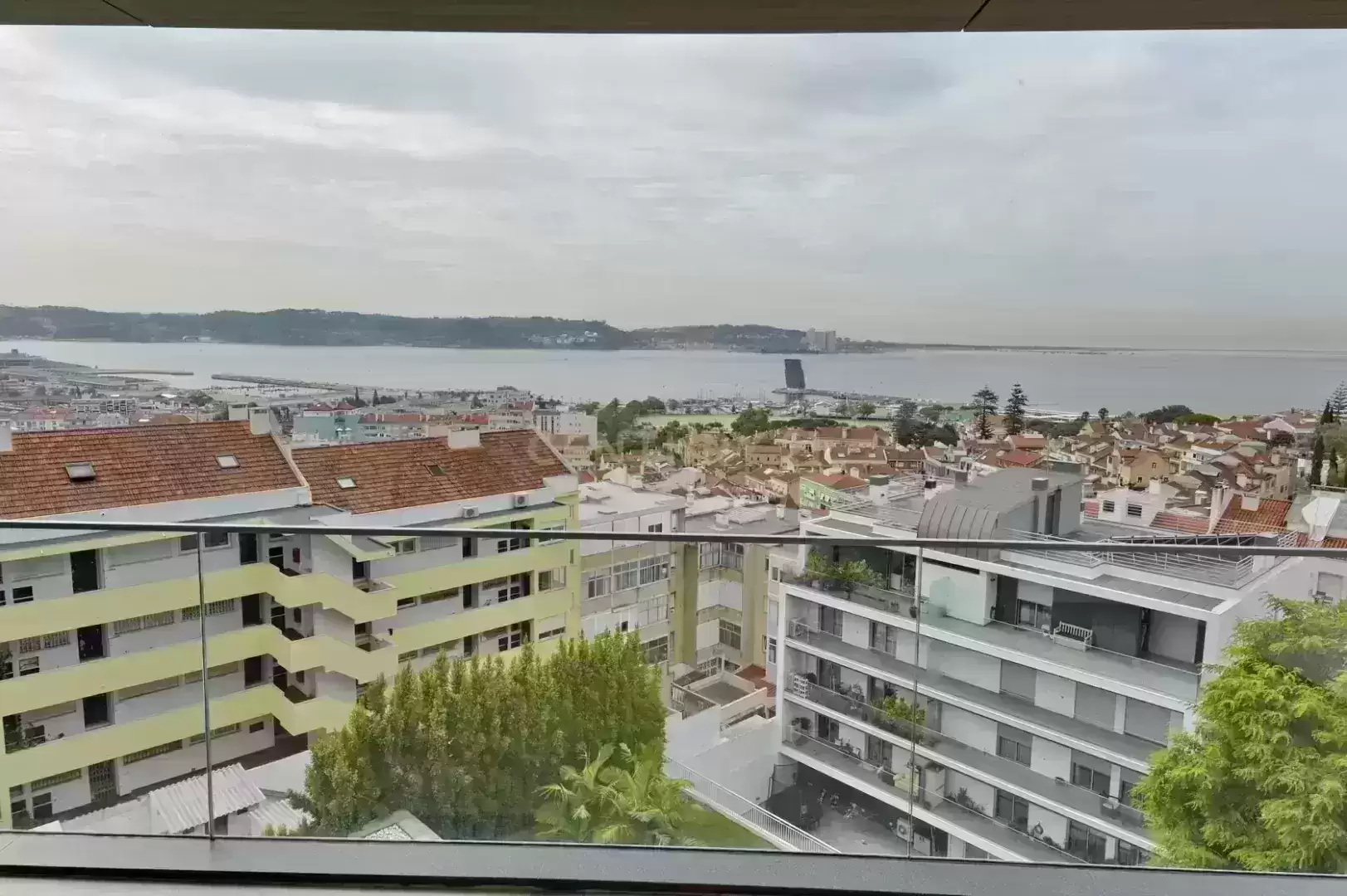 T4 de luxo no Alto de Algés