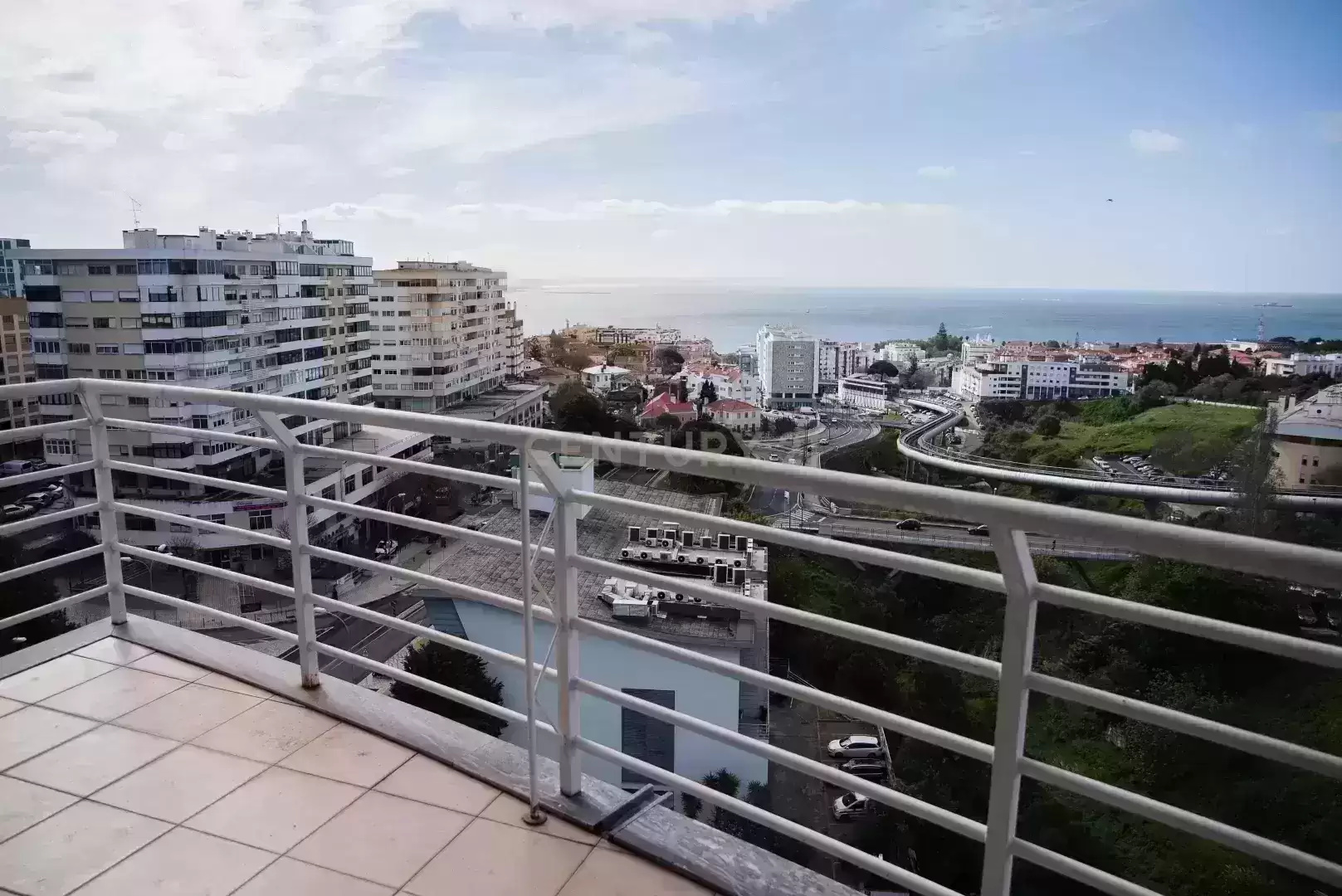 Apartamento T3 de Prestígio em Condomínio Exclusivo | Vista Mar | Paço de Arcos - Oeiras