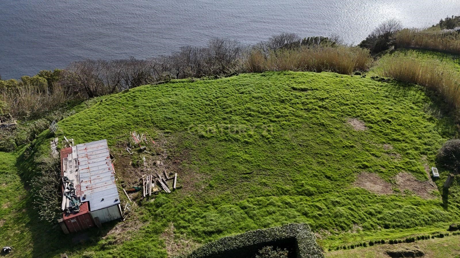 Terreno Rústico com Vista Mar Deslumbrante!