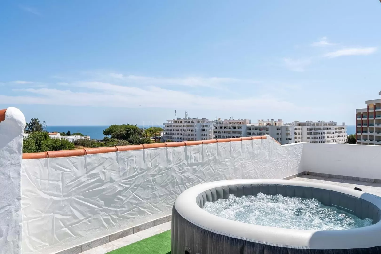 Carvoeiro ? Moradia de 5+2 quartos a poucos passos da Praia da Senhora da Rocha