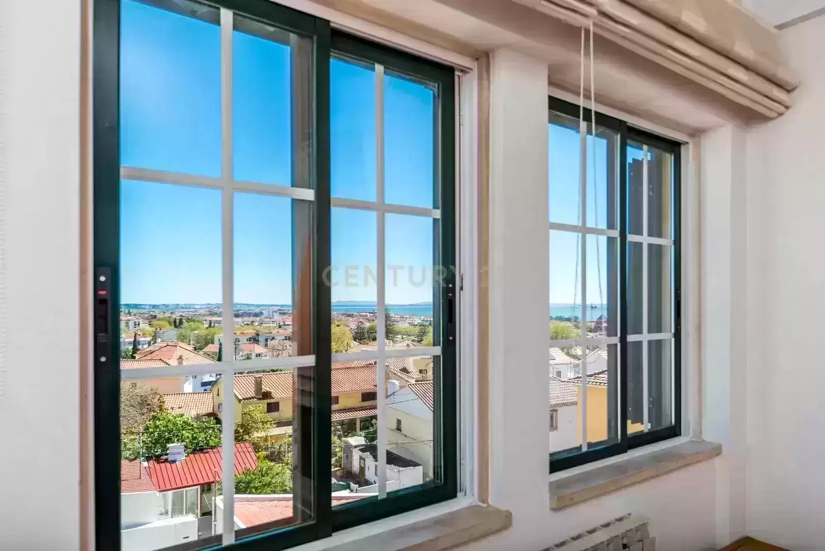 Apartamento T3 Mobilado para Arrendamento na Parede