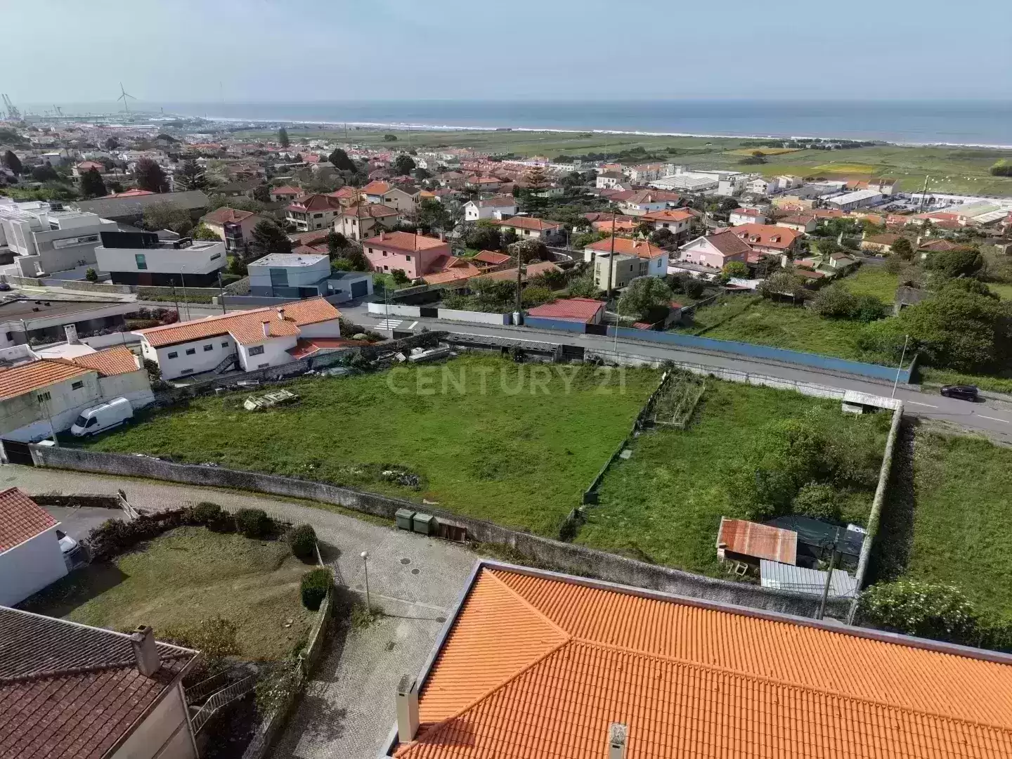 Terreno na Areosa com Vista Mar e Excelente Potencial de Investimento