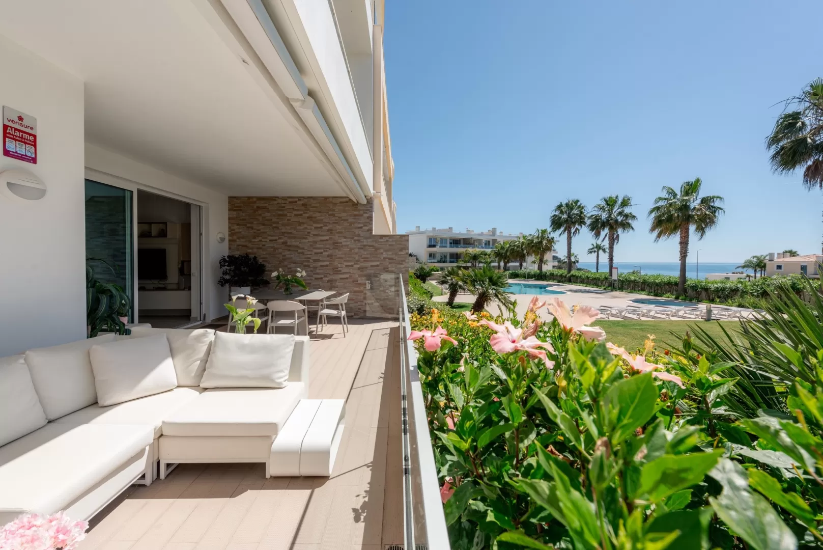 Apartamento T3 com vista mar para venda em Lagos