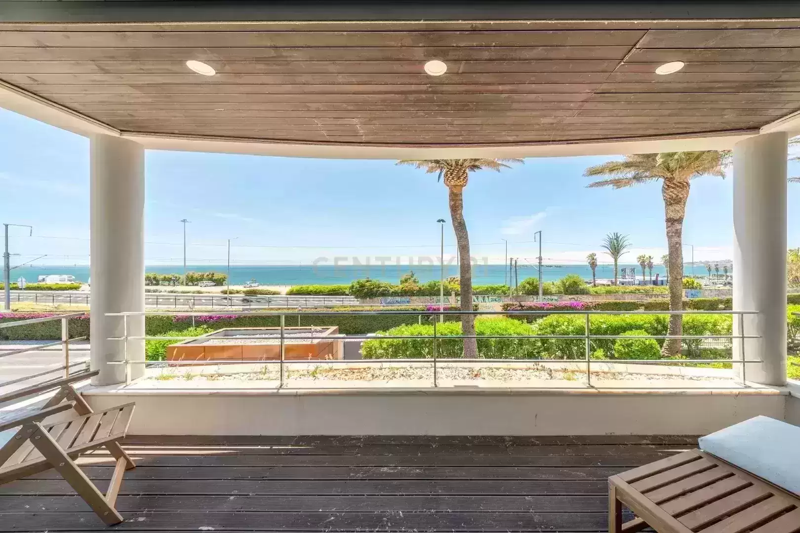 Apartamento T4 | Condomínio Quinta da Condessa | Frente de Mar