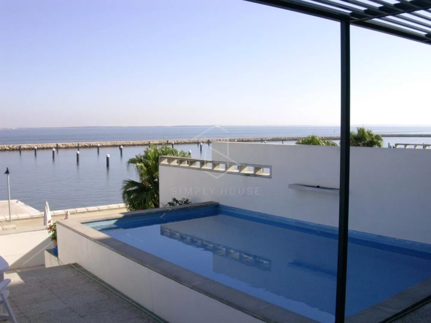 Apartamento Exclusivo com Terraço de 85 m², Piscina Privativa e Vista Rio no Parque das Nações