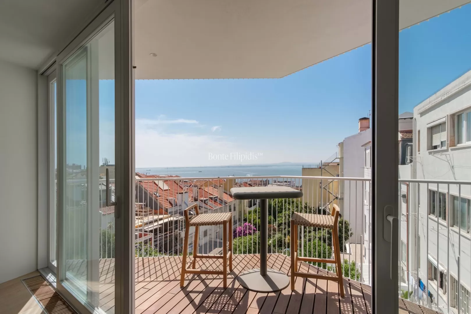 Apartamento T3 Duplex com Vista Rio e Terraços | Lapa, Estrela, Lisboa