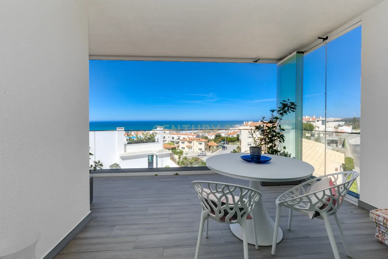 T3 com terraço e VISTA MAR em condomínio de luxo na Ericeira